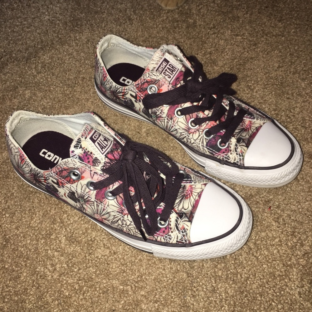 Floral converse
